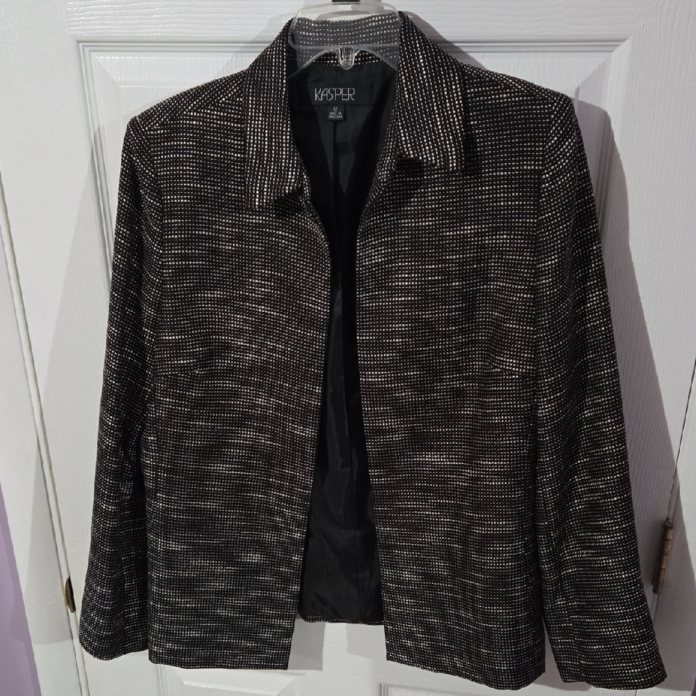 Kasper Women's Elegant Black and White Textured Blazer